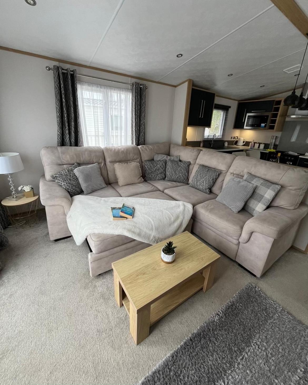 The Luxe Lodge, Skipsea Sands Bridlington Ulrome Екстер'єр фото